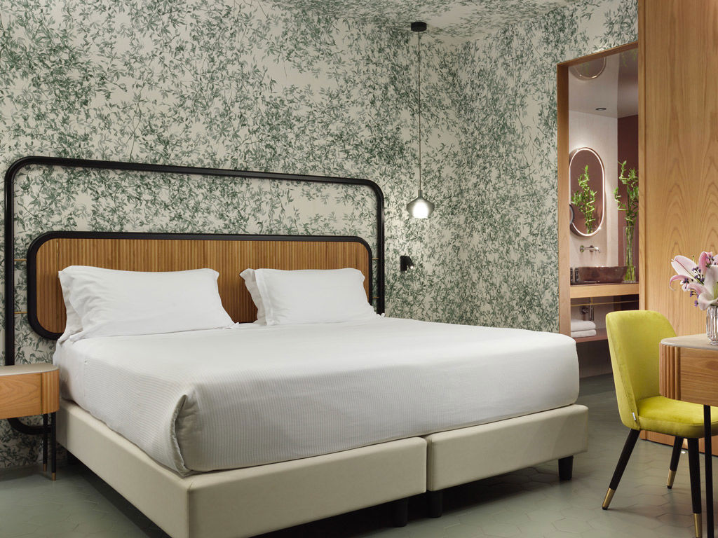 Panoramic Presidential Suite