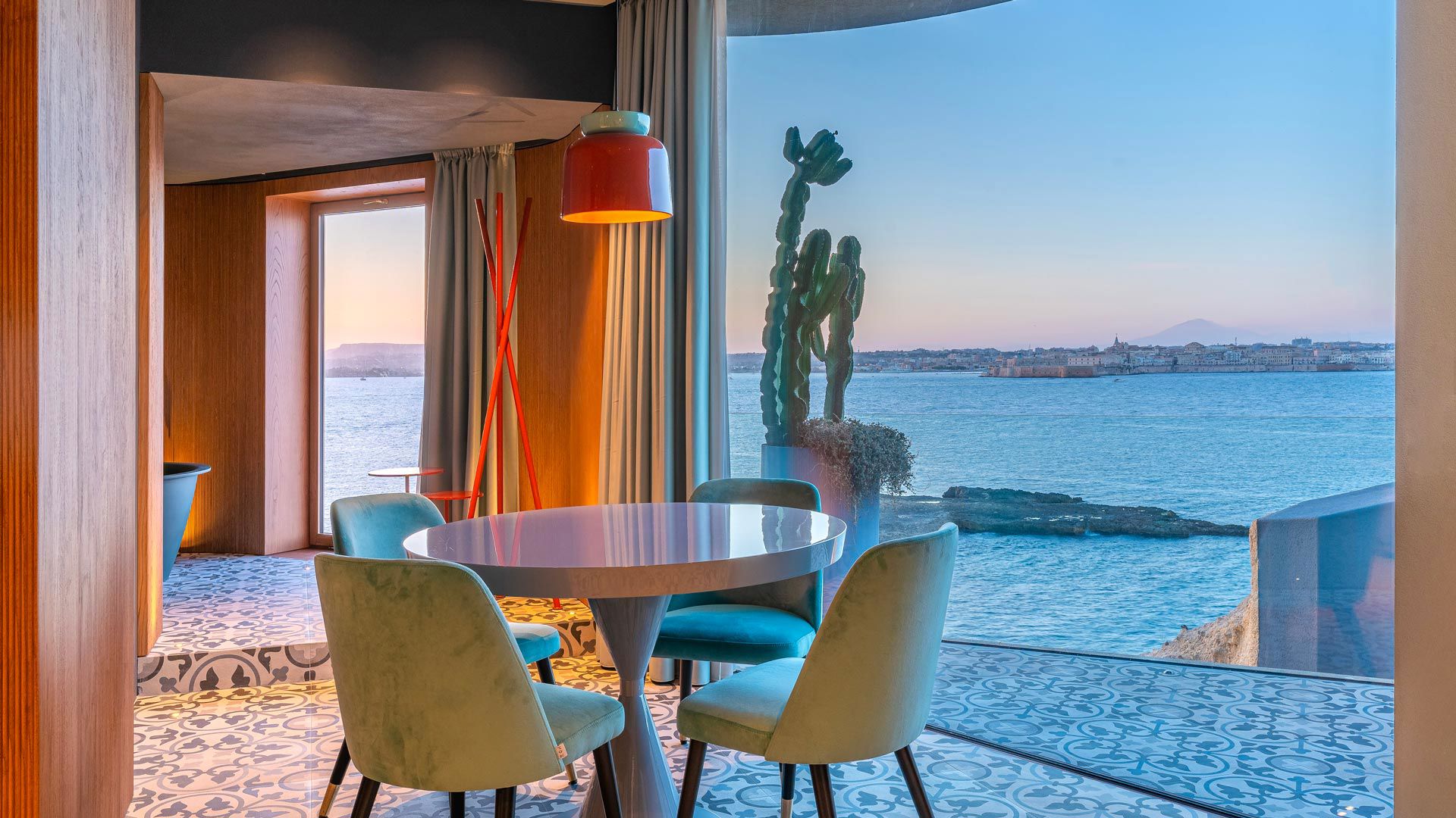 Panoramic Presidential Suite 3