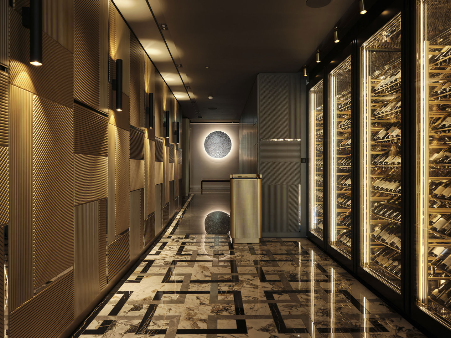 Boutique Hotel Stresa - A refined and sophisticated dining experience 3