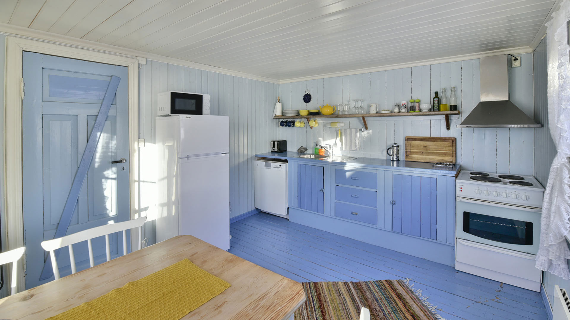 Kongsfjord Artic Lodge - Red Fox House Apartment 4