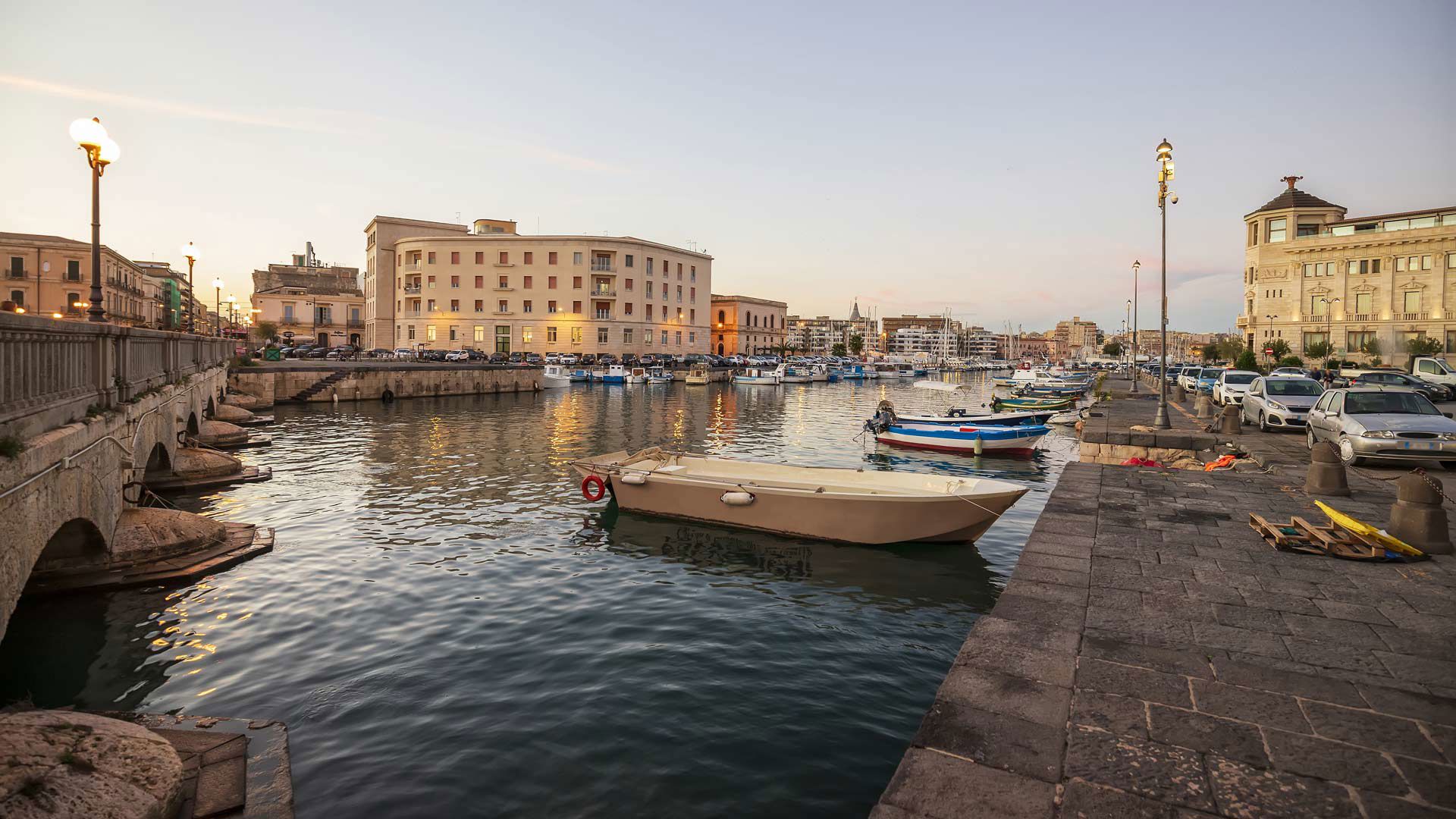 Hotel Centrale Siracusa - Location 6
