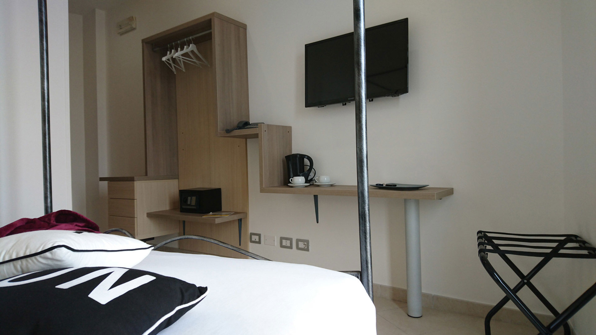 Hotel Centrale Siracusa - Camera Superior con balcone vista mare 5