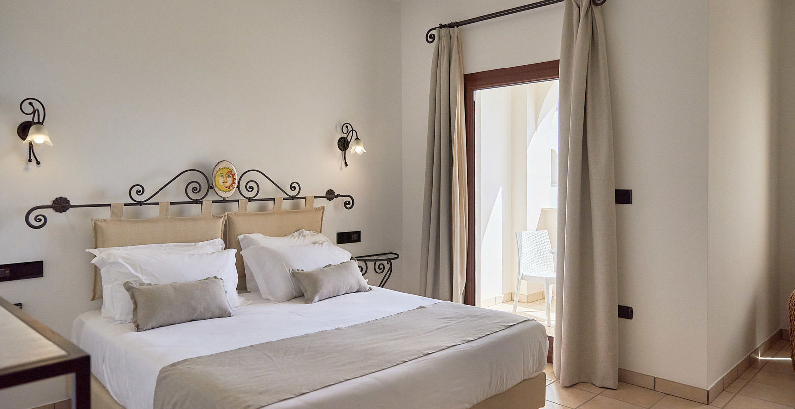 Deluxe Room with Sea View 6