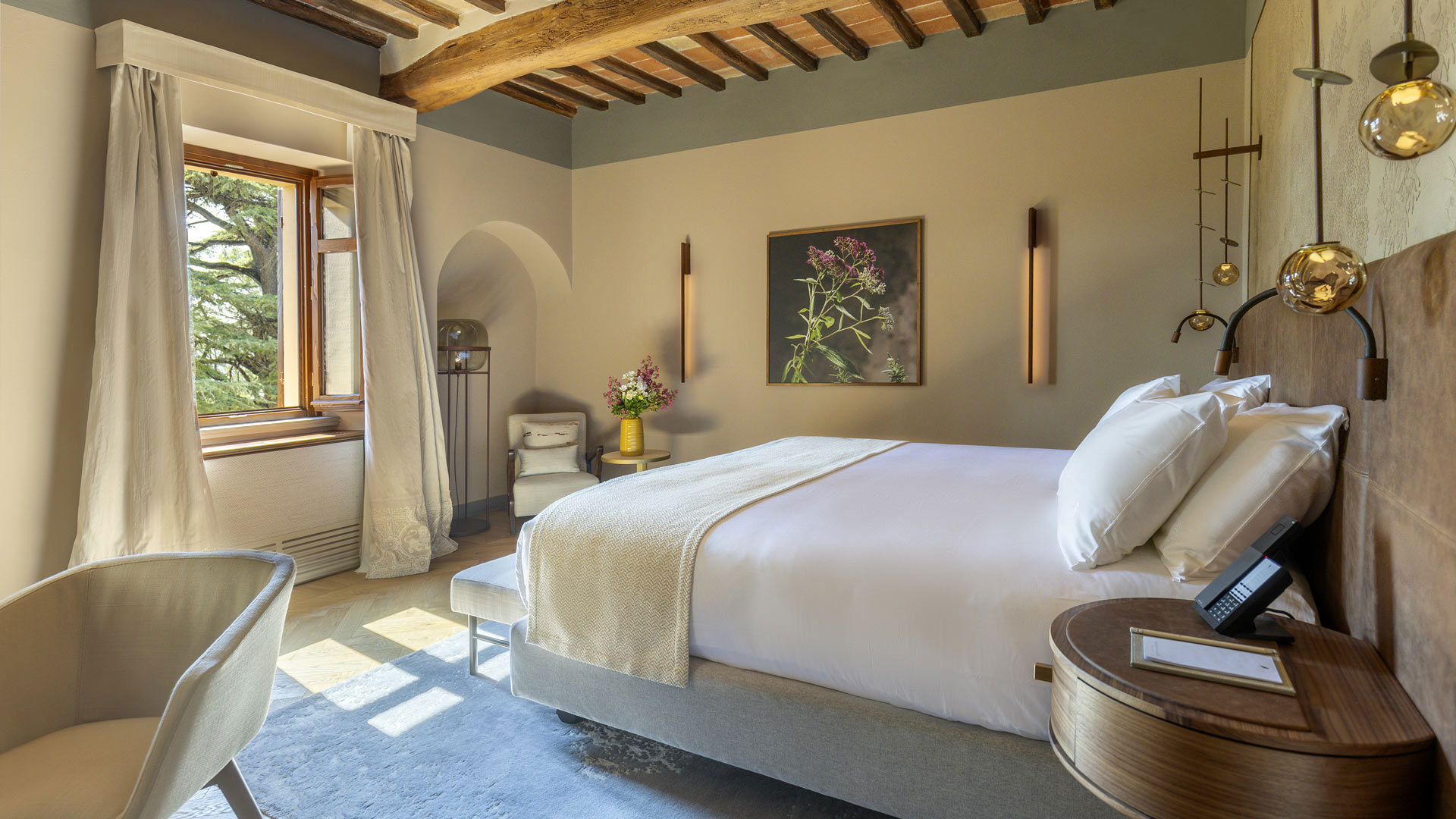 Executive 1 Executive 1