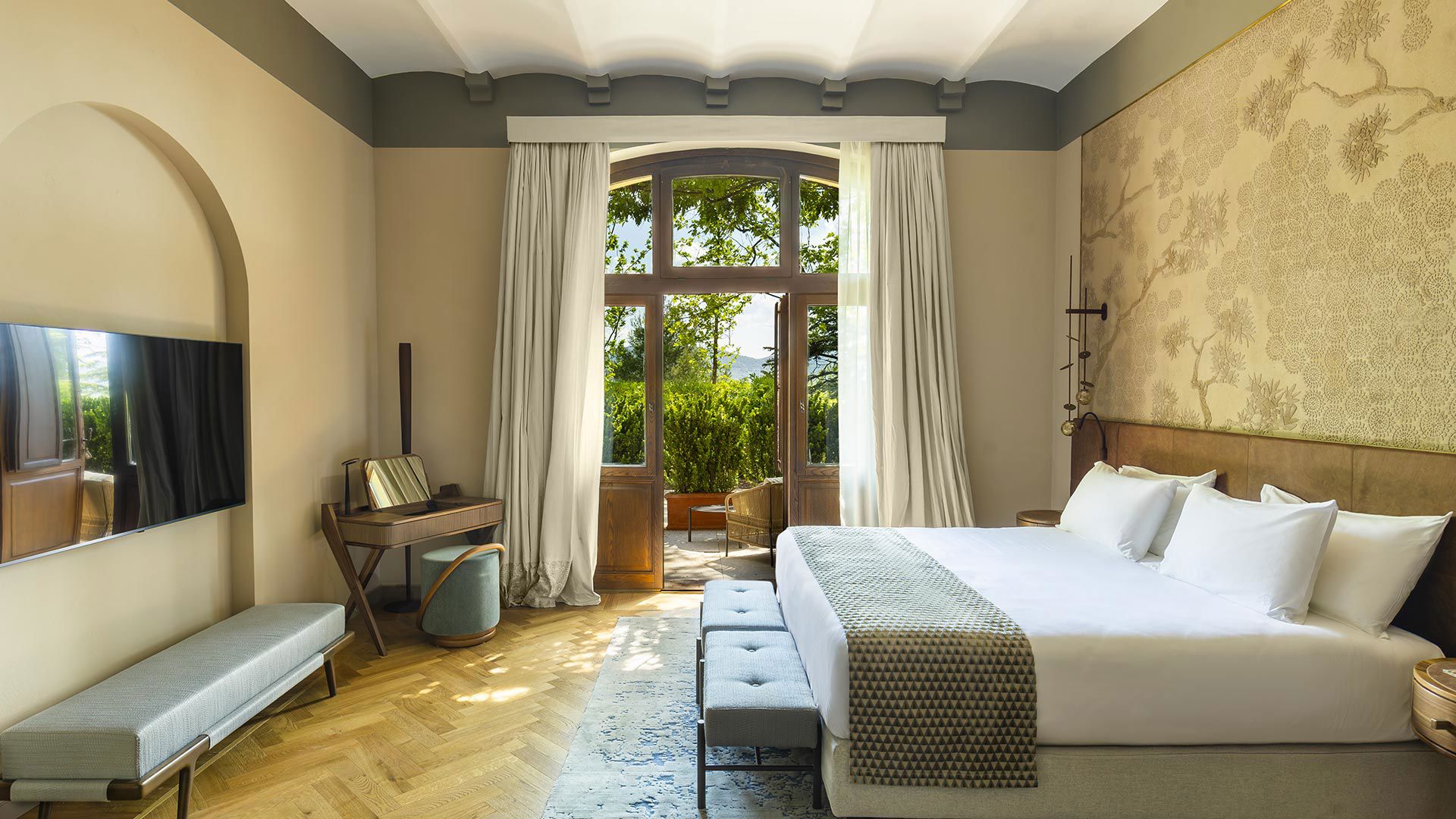 Full Accessible Garden Suite 2