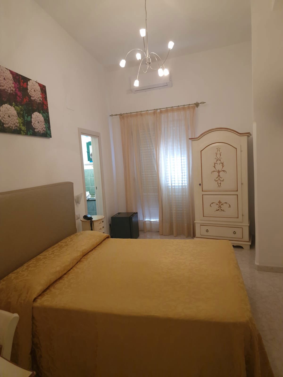 Hotel La Perla - Standard Room 9