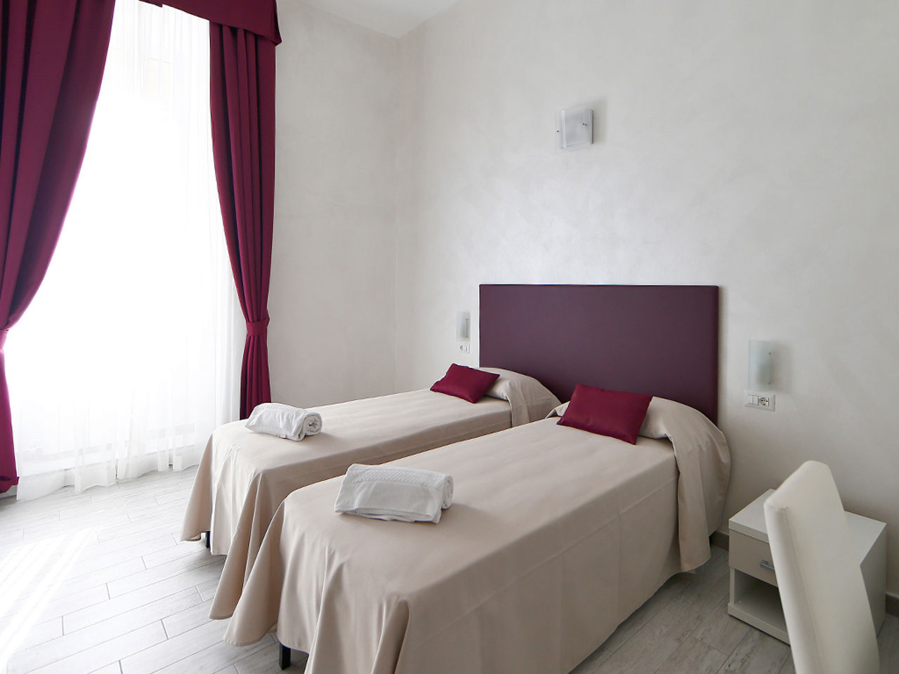 Discover the Classic Double of 47 Steps, guesthouse in central Rome