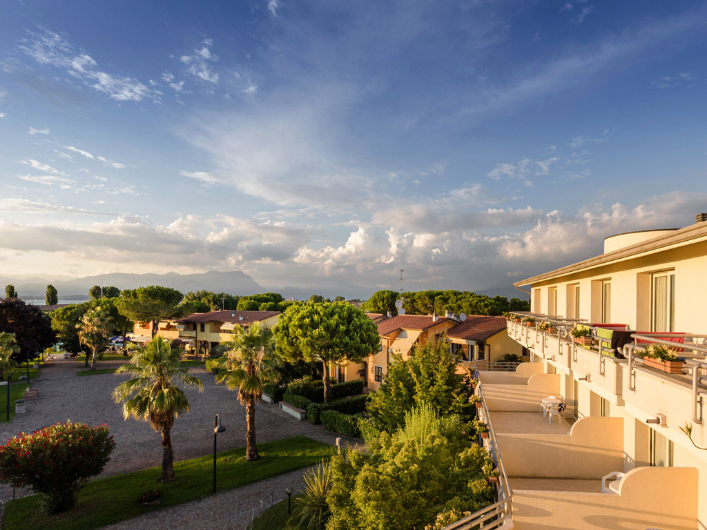 Welcome To Hotel Du Parc 7