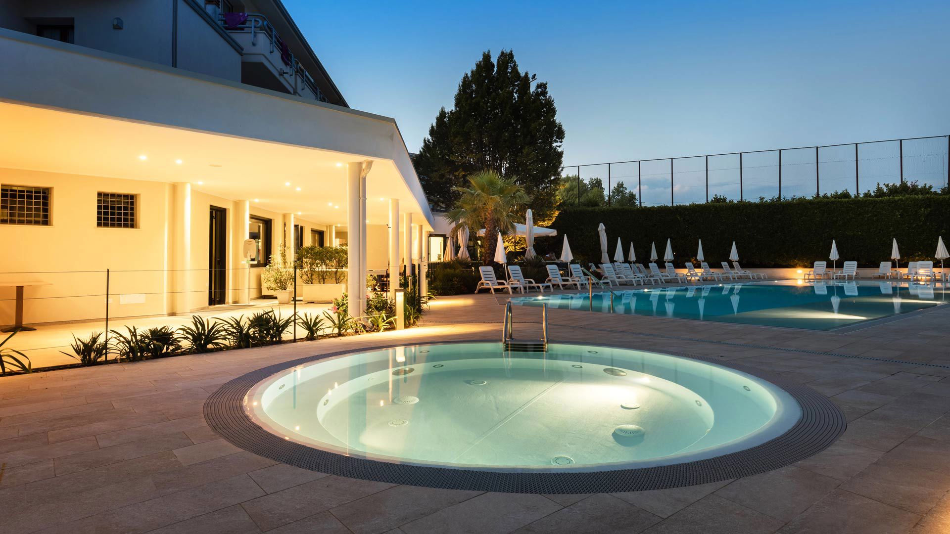 Welcome To Hotel Du Parc 5