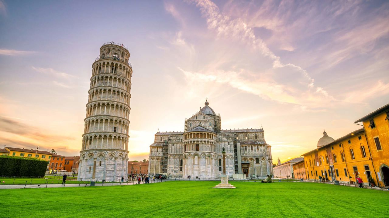 Discover the Tower of Pisa and book now San Ranieri Hotel