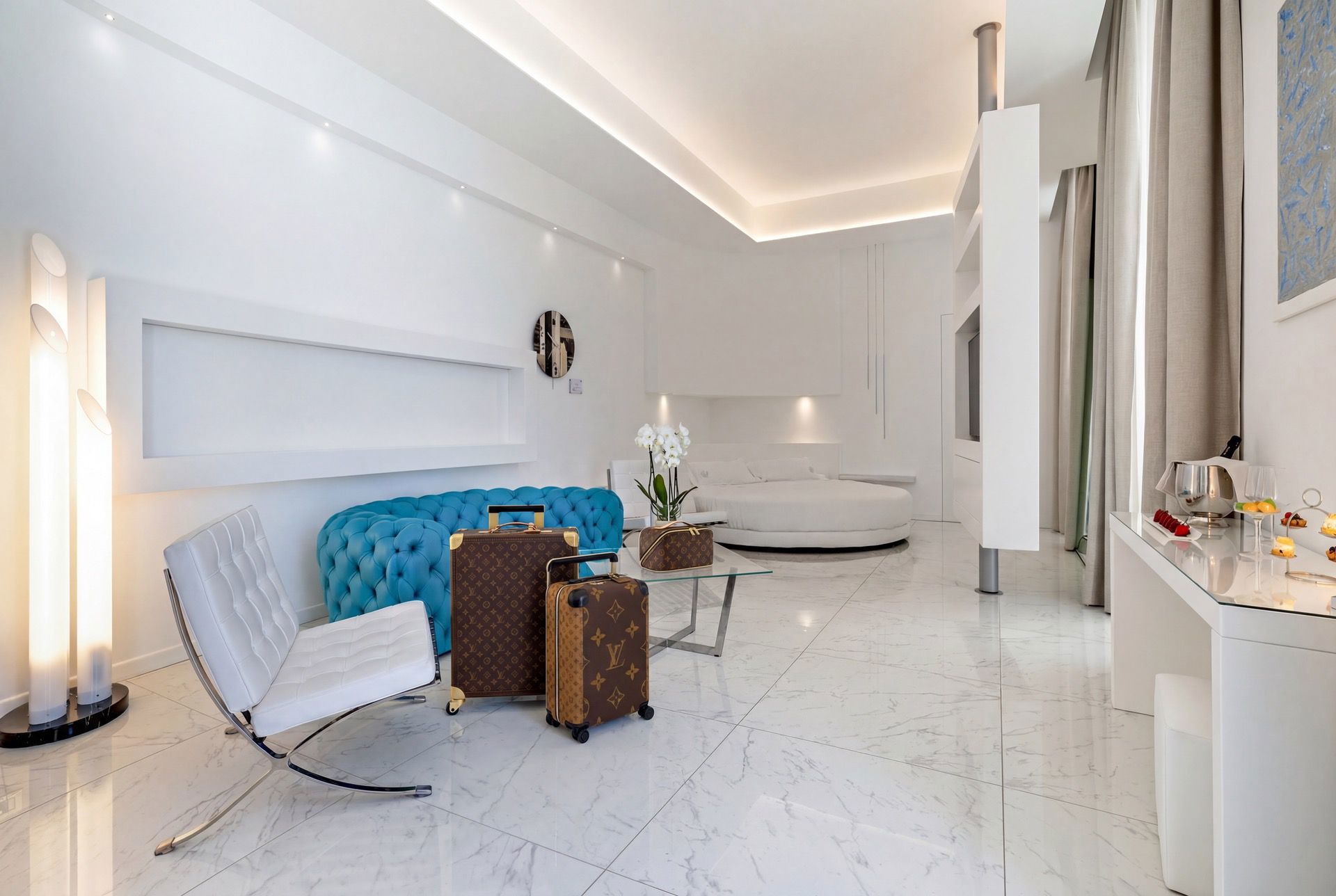 White Pearl Terrace Suite 8