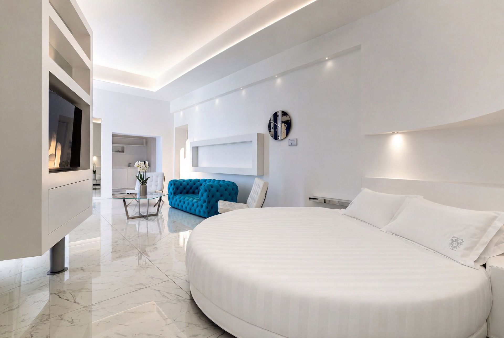 White Pearl Terrace Suite 9