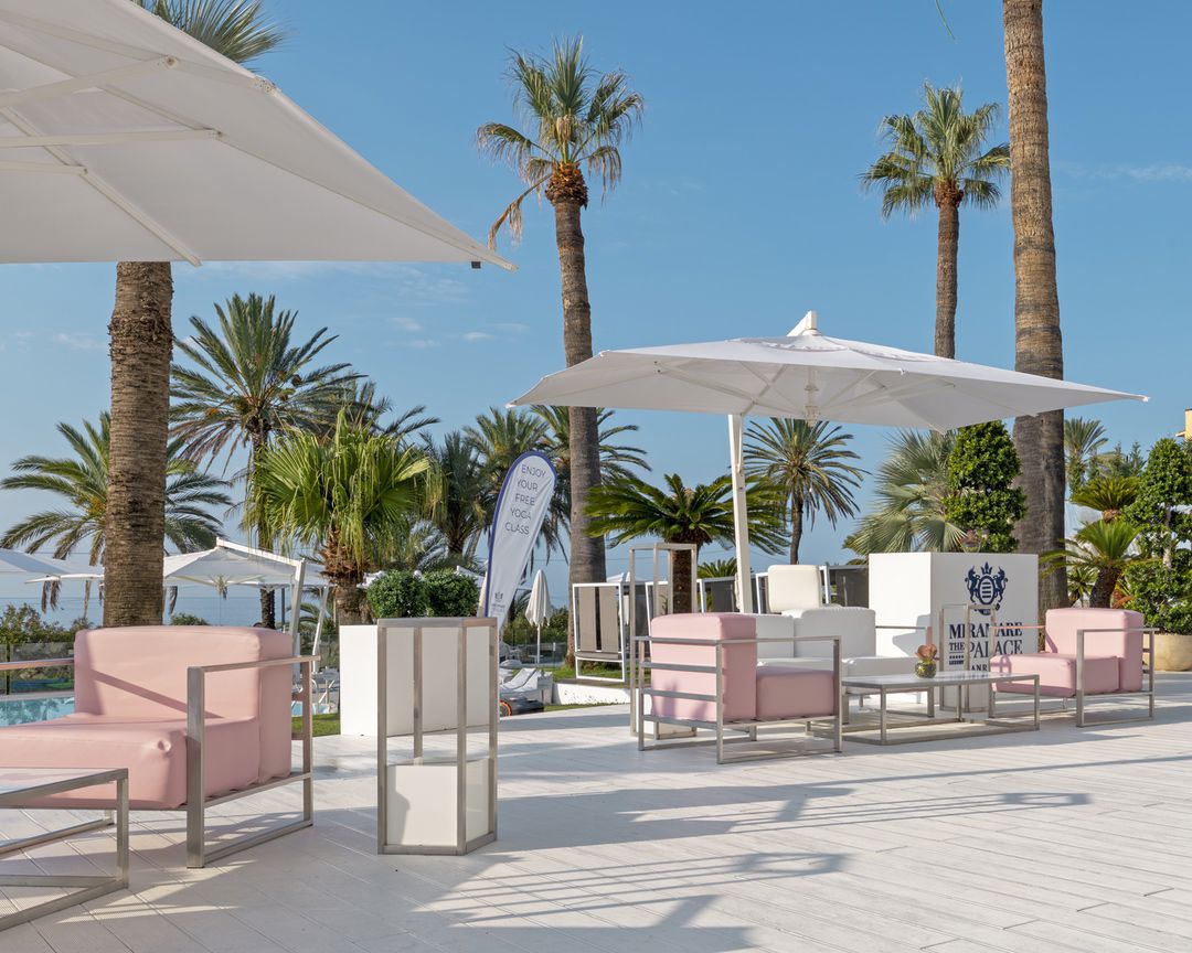 Sunset Lounge Bar 7