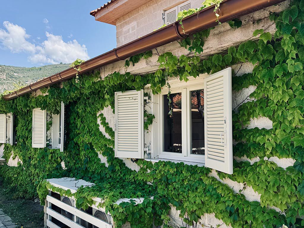 Chalet, interweaving of nature between land and sea 11 Chalet, interweaving of nature between land and sea 11