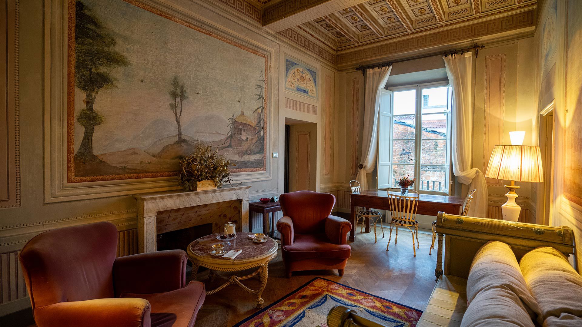 Rooms & Suites 2