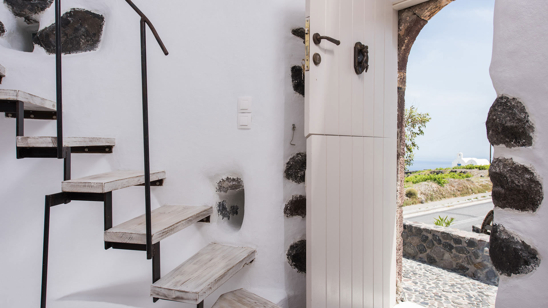 ANEMOSCOPE WINDMILL VILLA SANTORINI 6