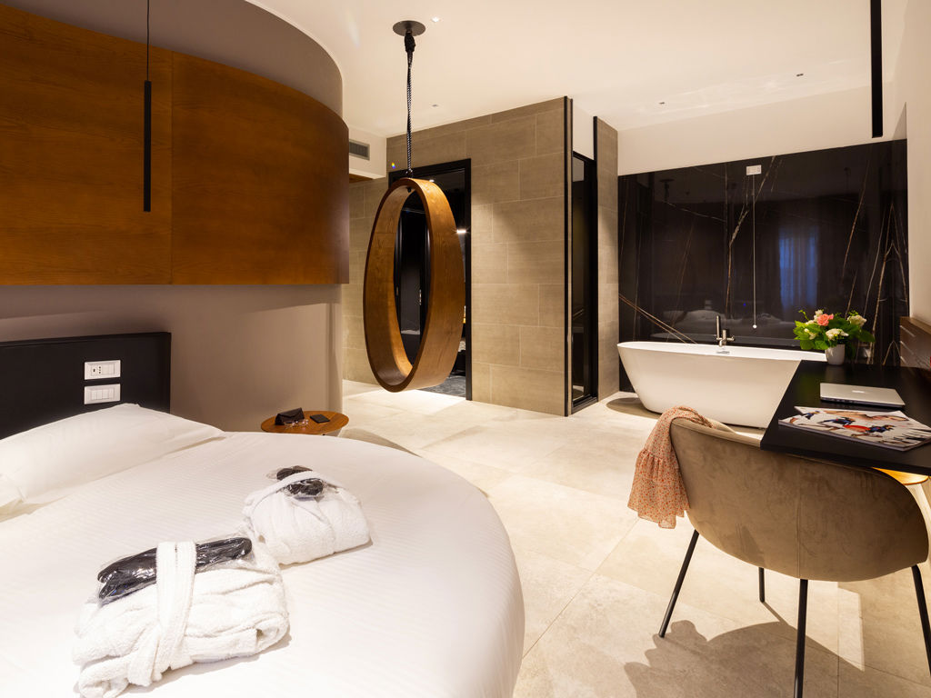 The Corner Duomo - La Deluxe Room 4