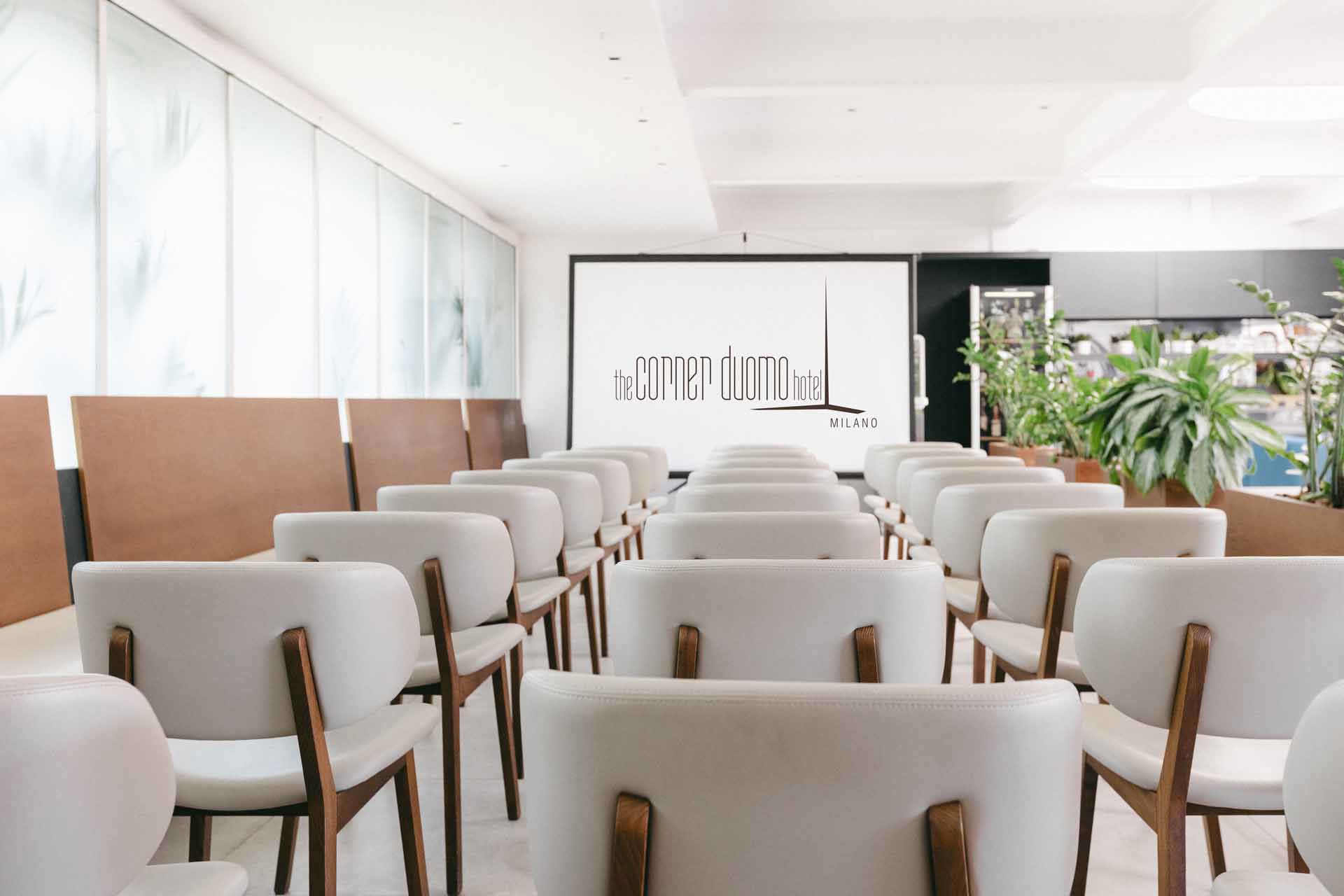 The Corner Duomo - The Frame Lounge & Events 5