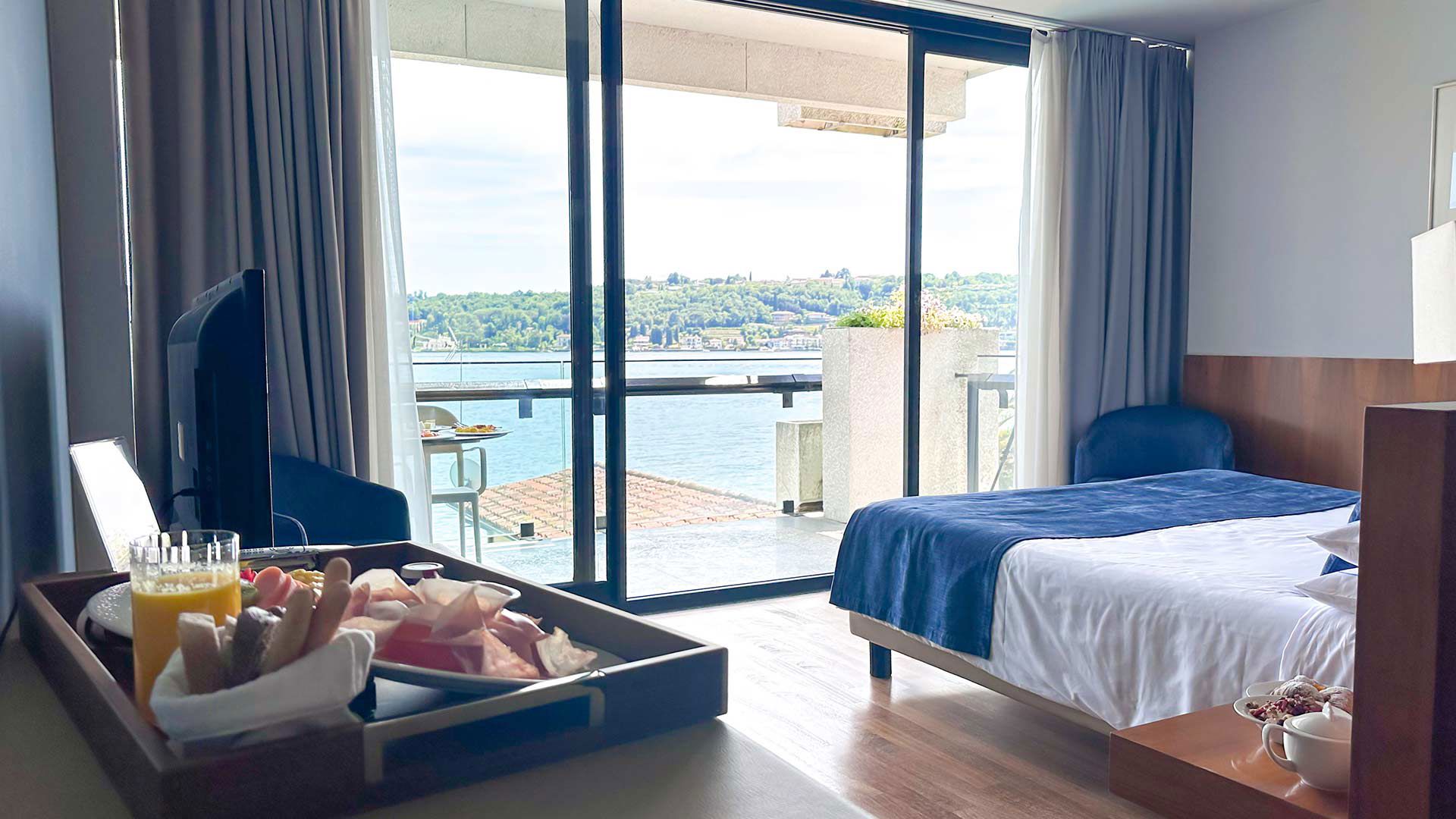 Superior Corner mit Balkon und Seeblick 2