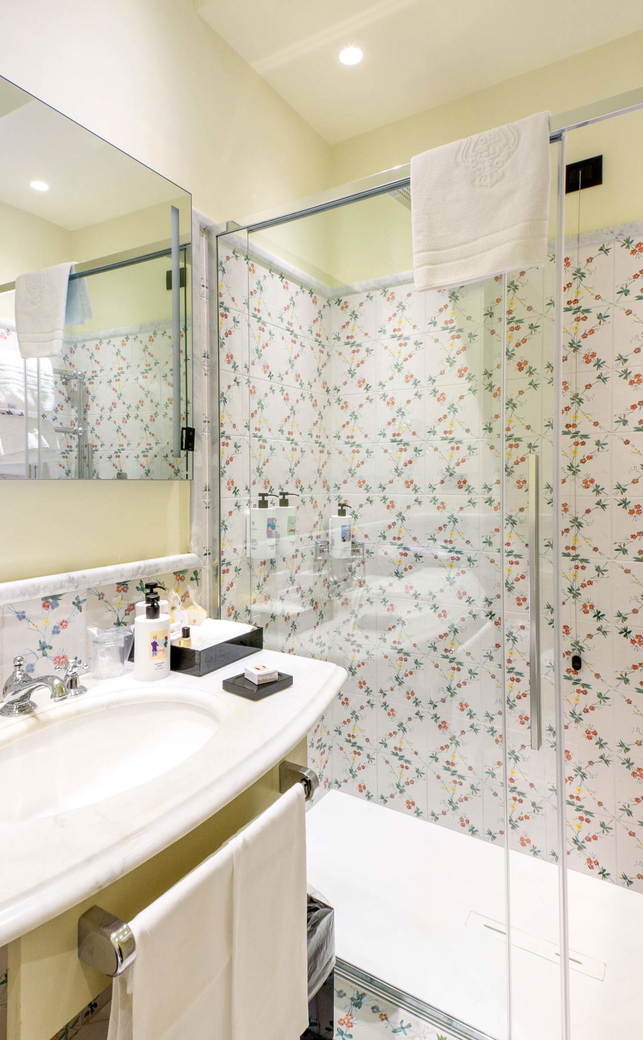 Regina Isabella Suite 36