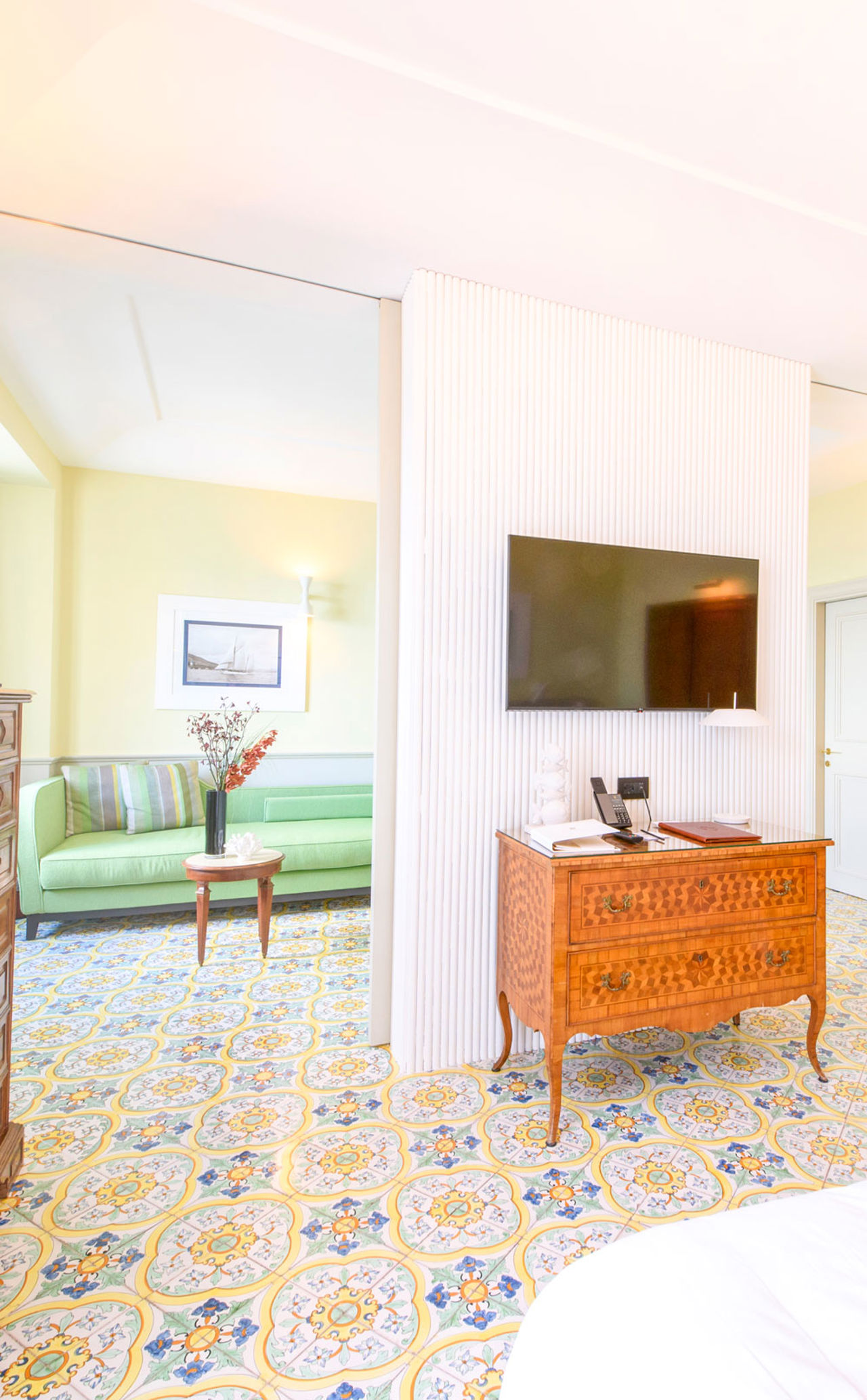 Regina Isabella Suite 37