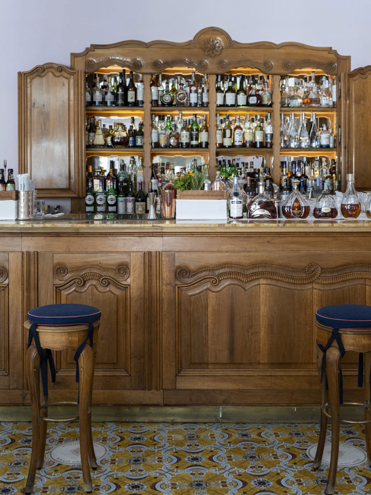 Bar Regina Isabella 22