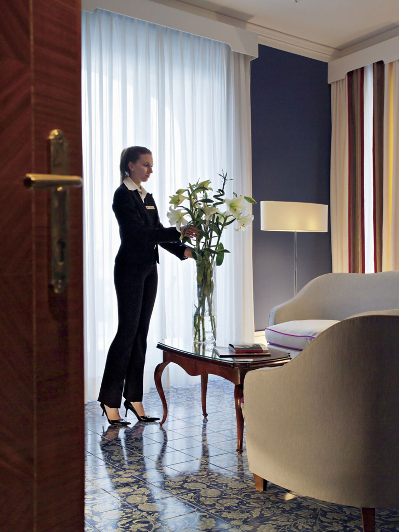 Royal Suite 12