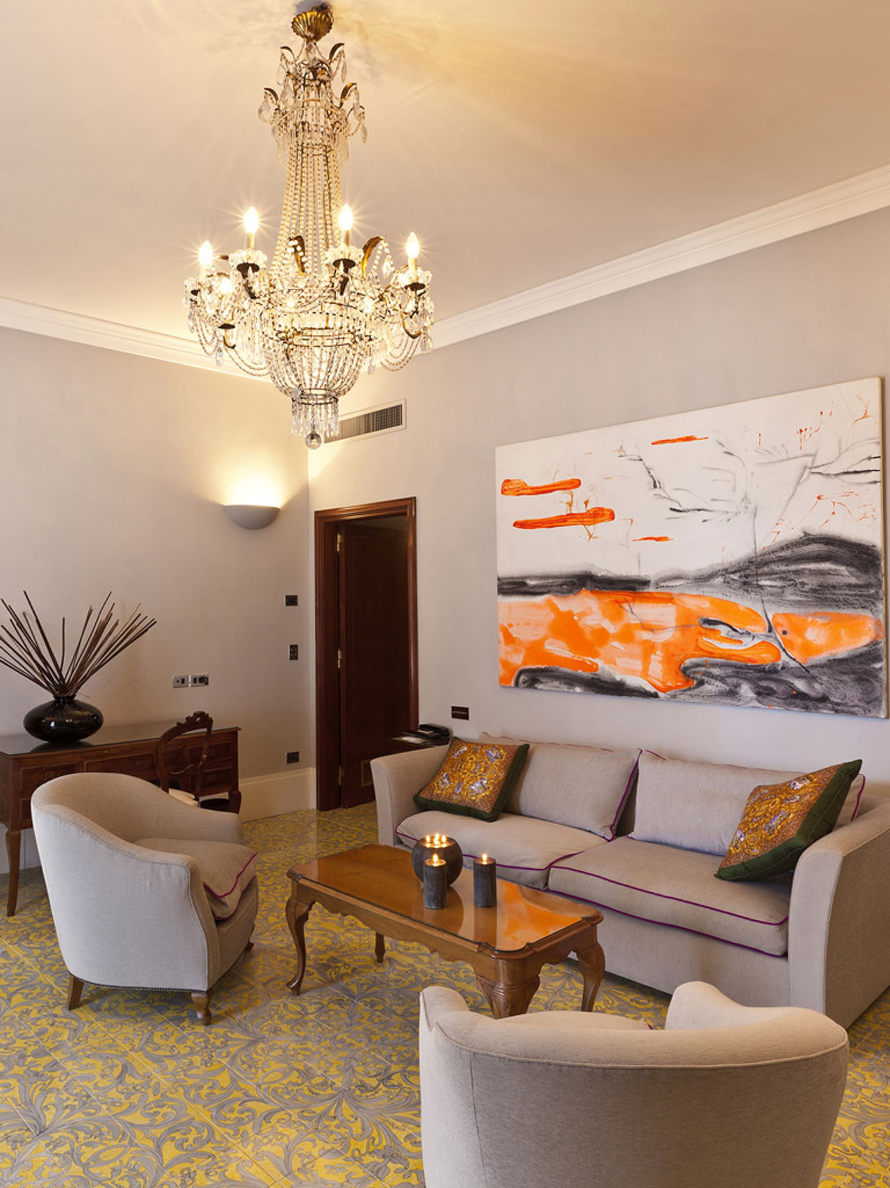 Royal Suite 9