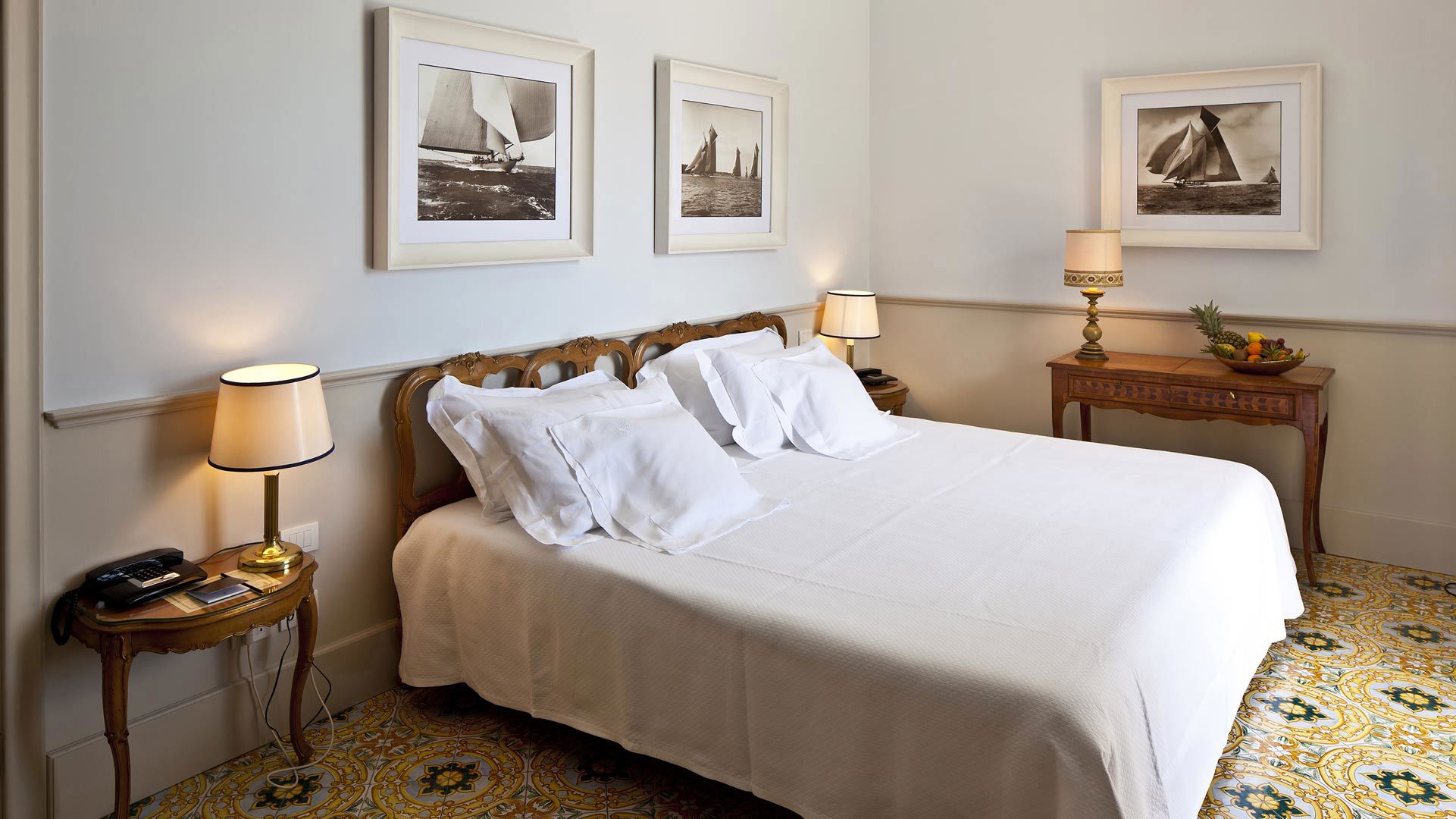 Regina Isabella Suite 14