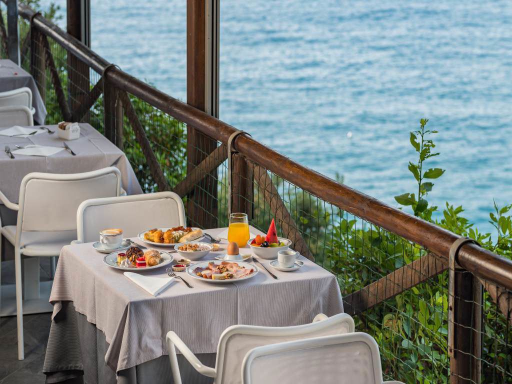 Hotel Porto Roca - Ristorante LA TERRAZZA 50