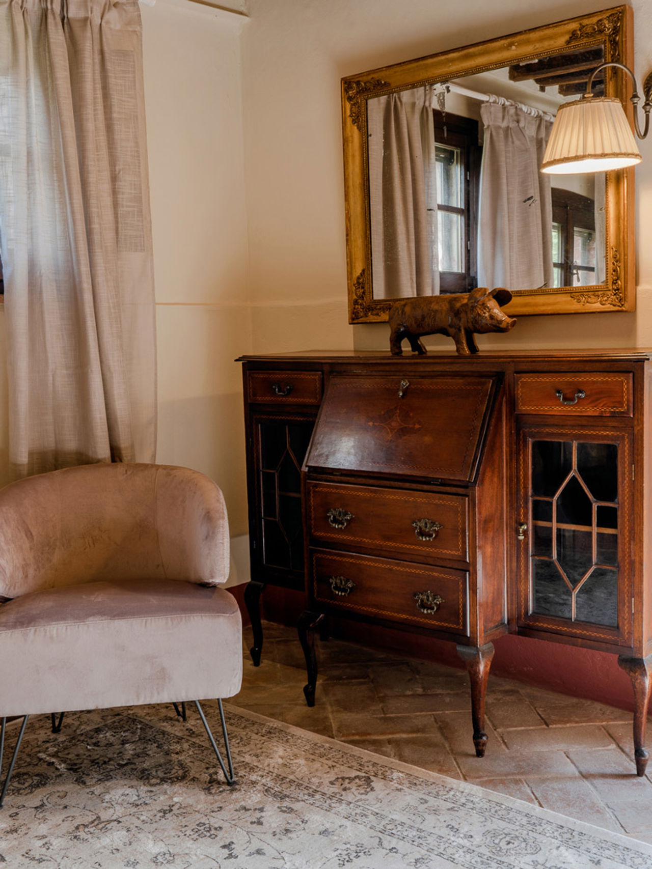 Deluxe Suite 8 Deluxe Suite 8