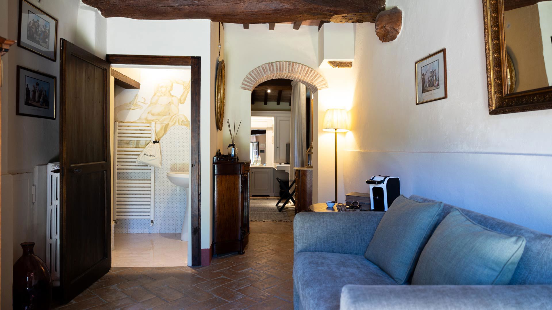 Deluxe Suite 5 Deluxe Suite 5