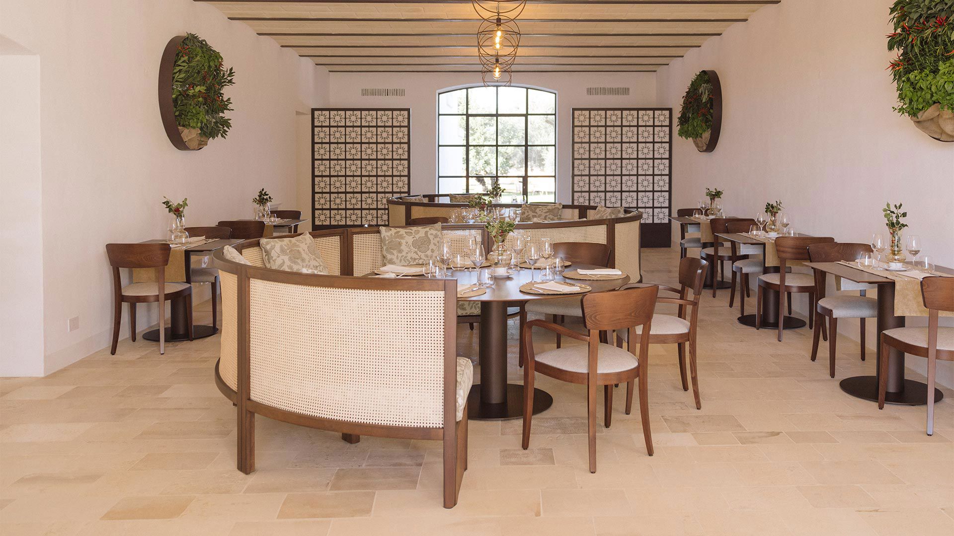 Restaurant and Bar 2