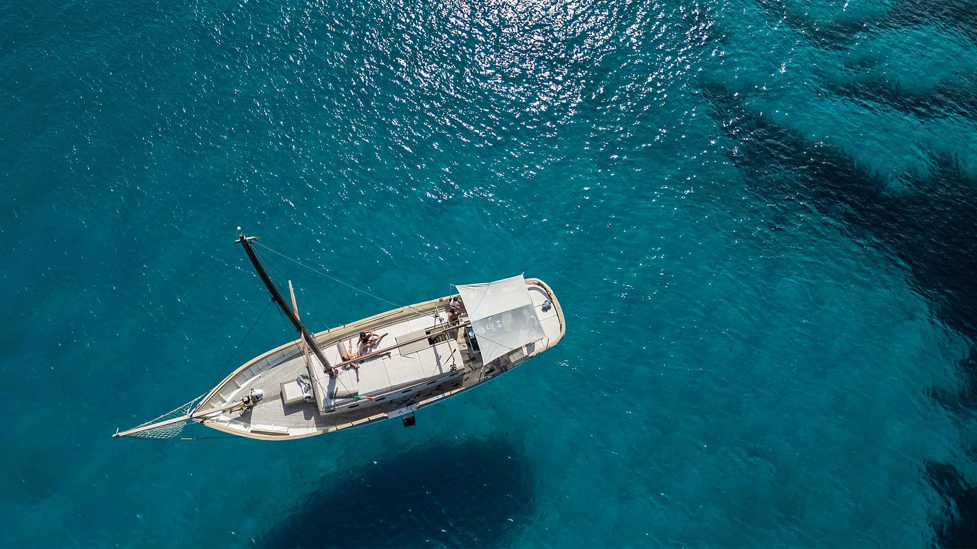 Maddalena Archipelago by yacht and motor boat 3