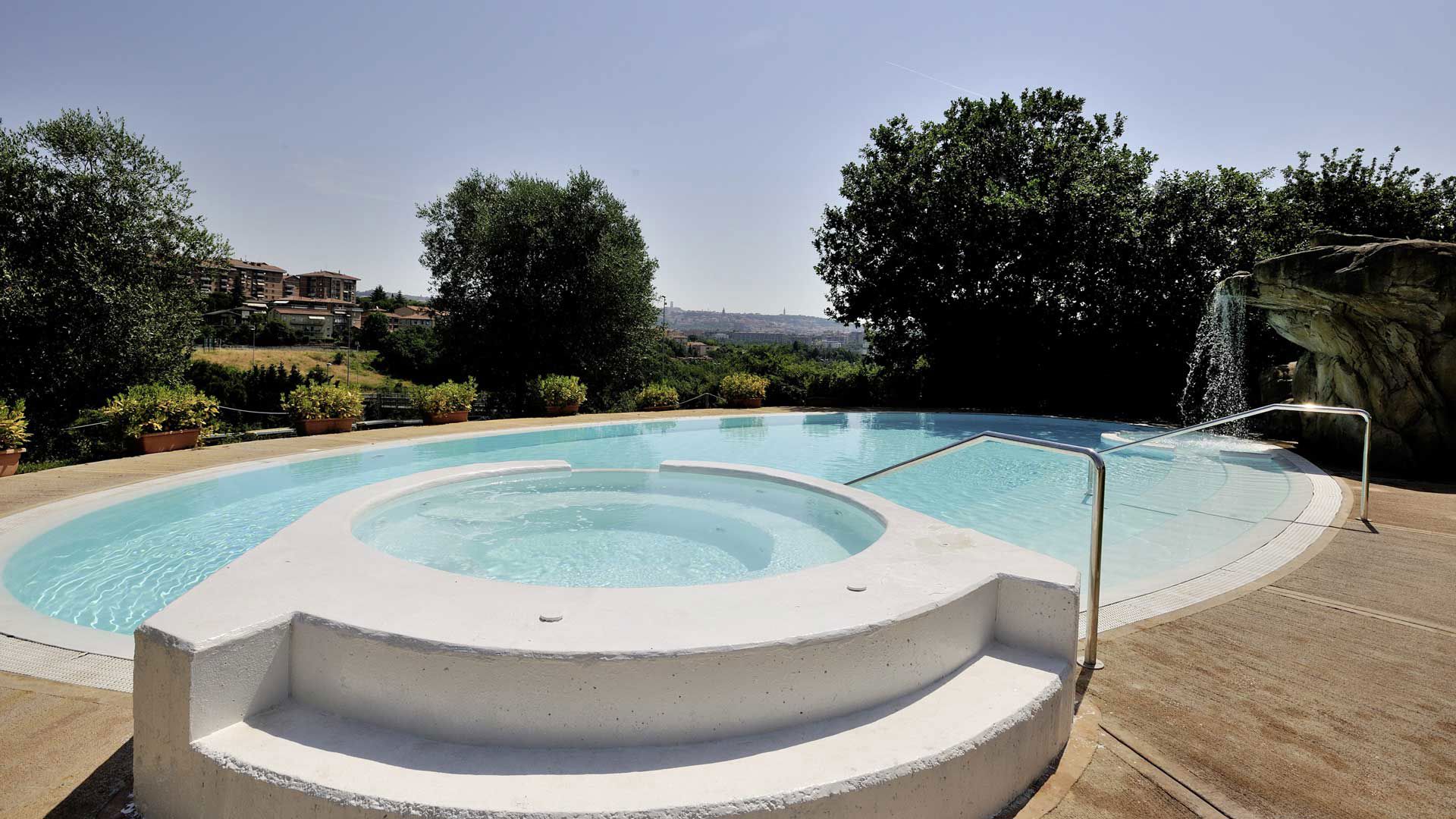 Hotel La Meridiana - Il tuo soggiorno 4 stelle a Perugia, tra business e relax 3