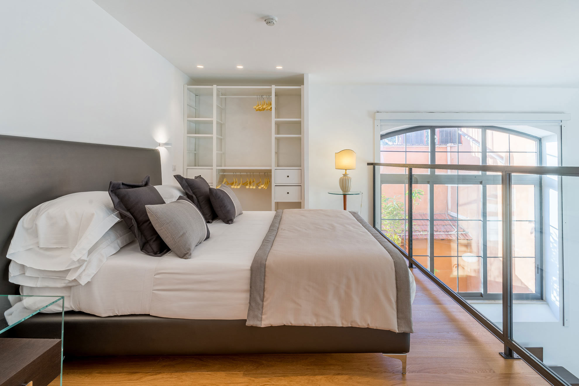 Camere, Suite e Appartamenti di lusso in piazza di Spagna a Roma 4