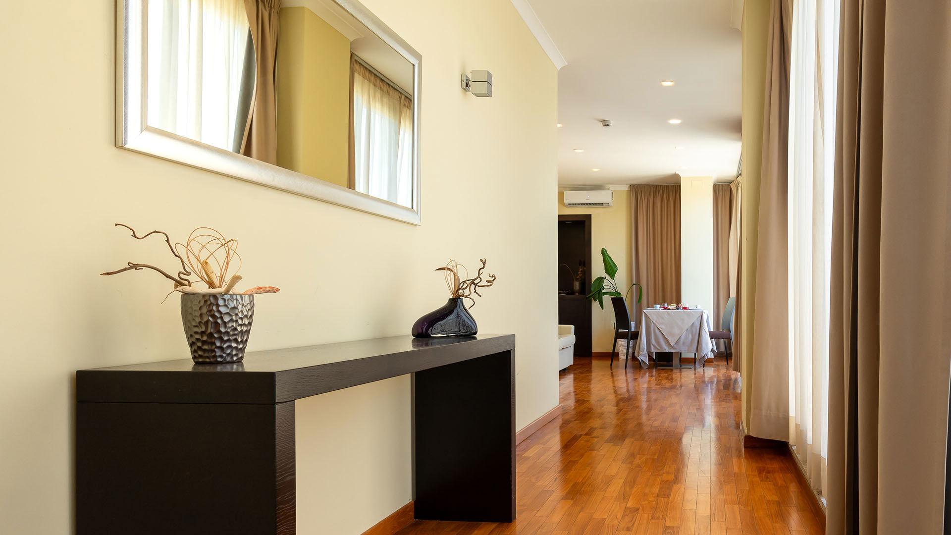 Suite 3