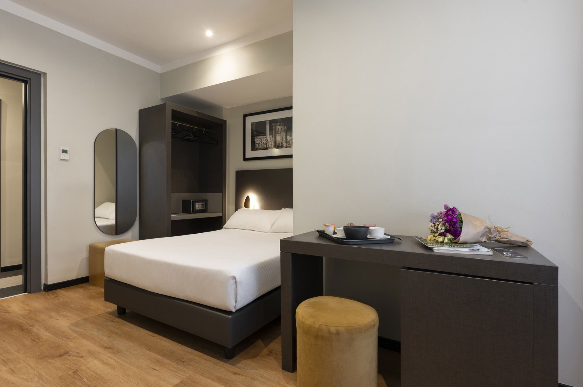 Small DBL Rooms 17