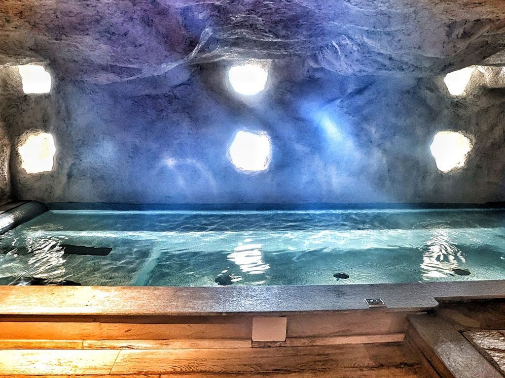 Services 10 Services 10