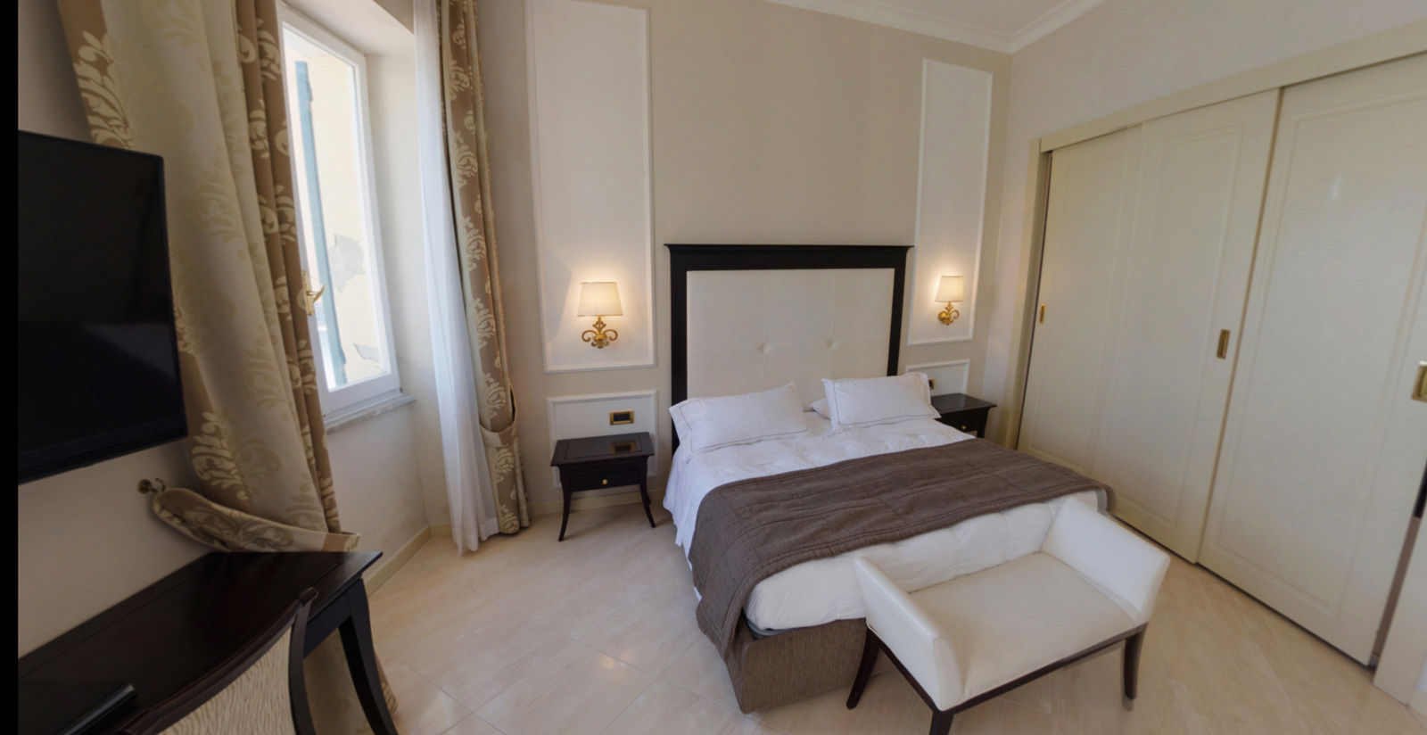 Suite Club 12 Suite Club 12