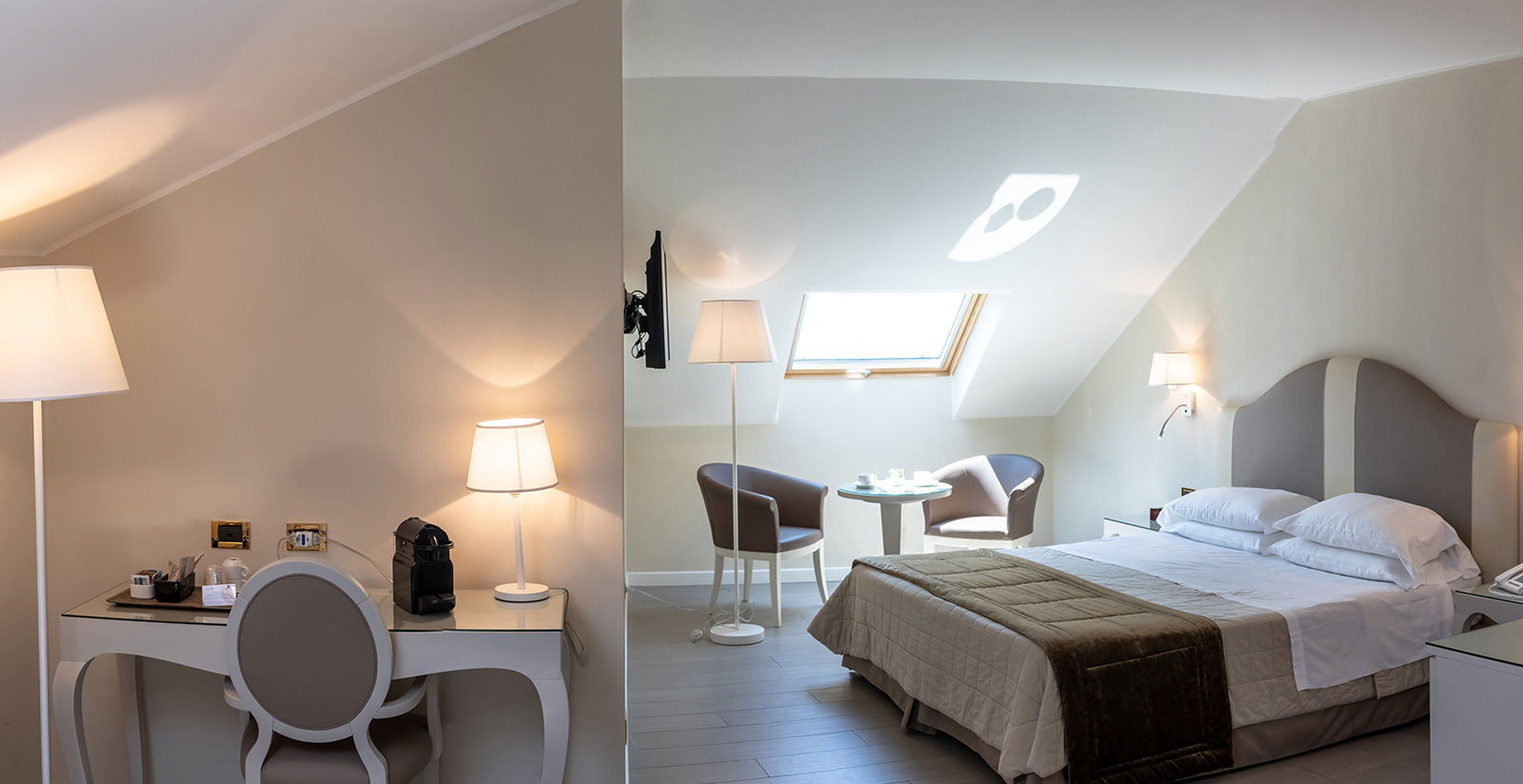 Suite Club 10 Suite Club 10