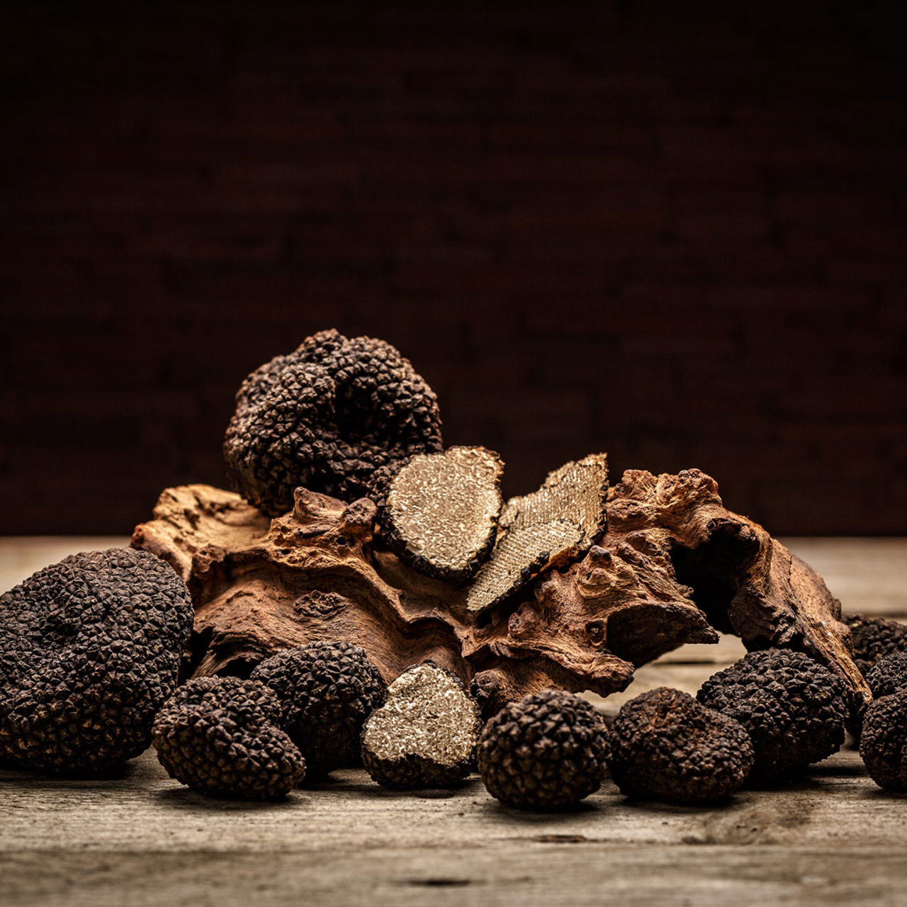 Discover the truffle and hemp experience with Palazzo Seneca in Norcia