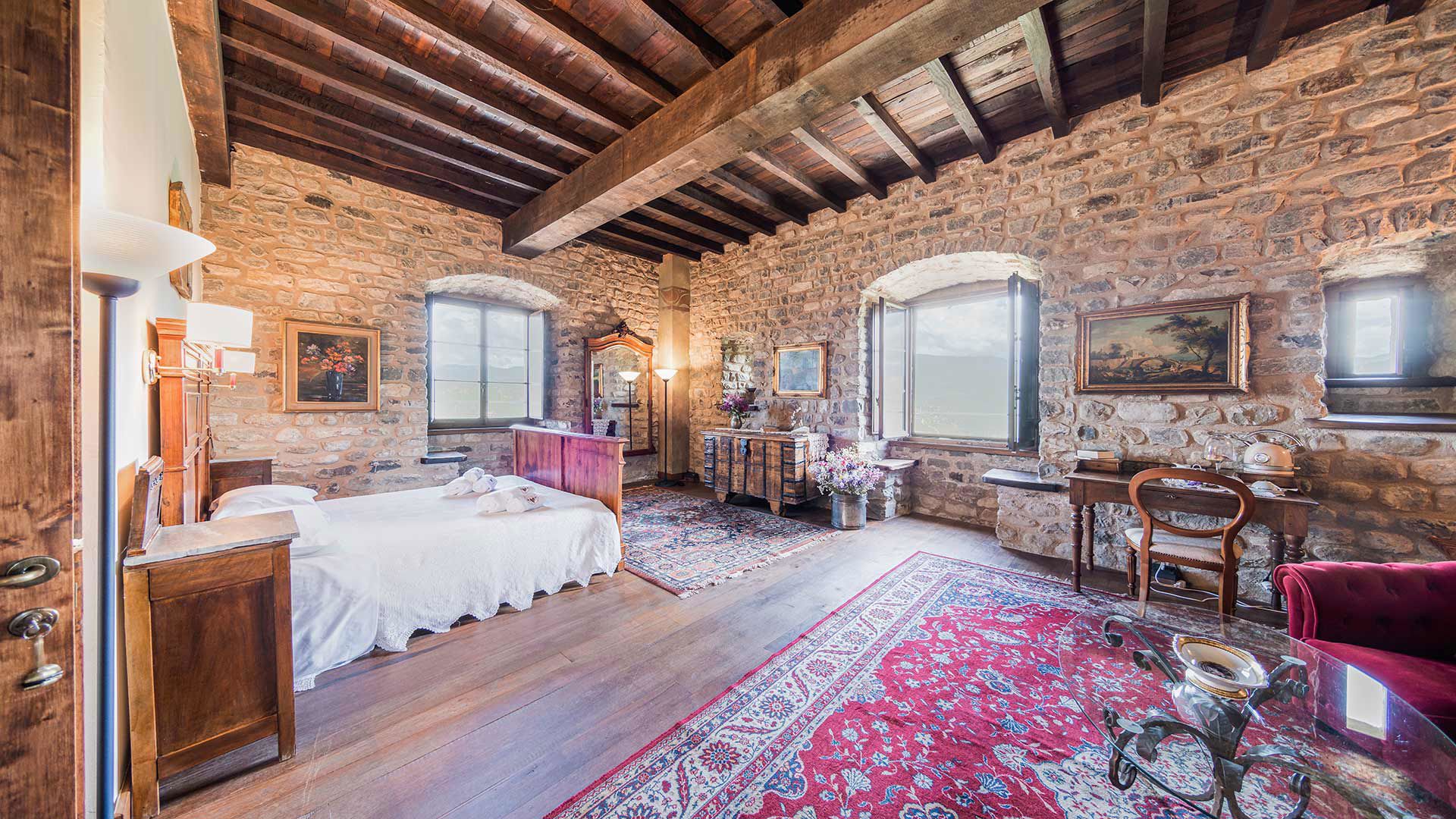 Rooms & Suite 5