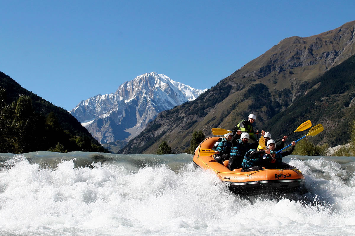 gallery/Rafting_2.jpg gallery/Rafting_2.jpg