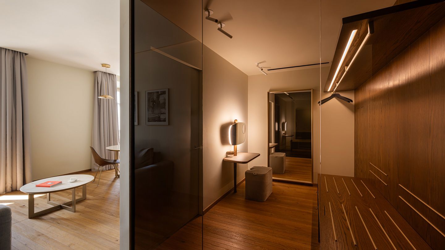 Grand Hotel Victoria Concept & Spa - Junior Suite Lake View 10