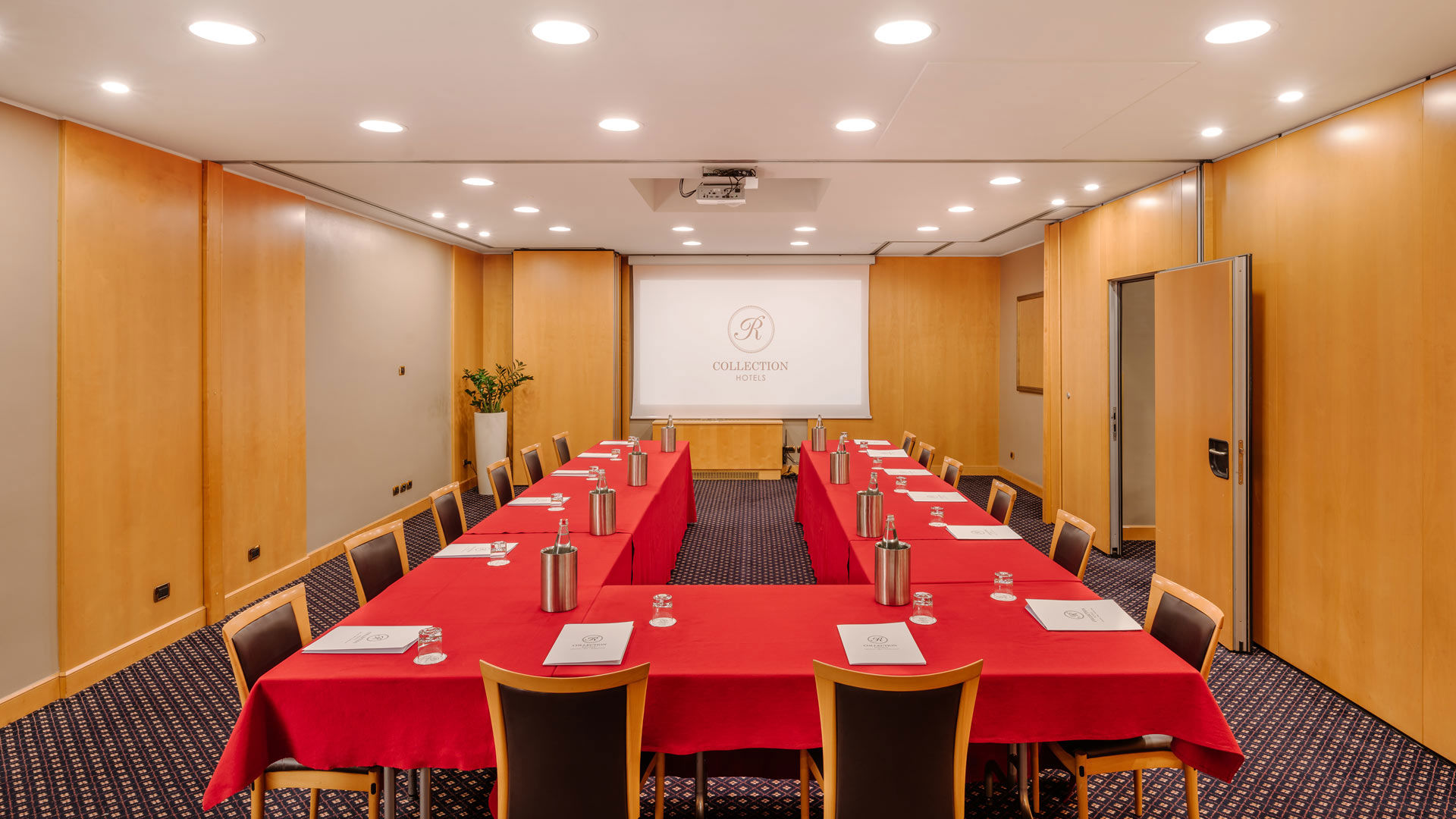 R Collection Hotels - Meeting & Eventi 24