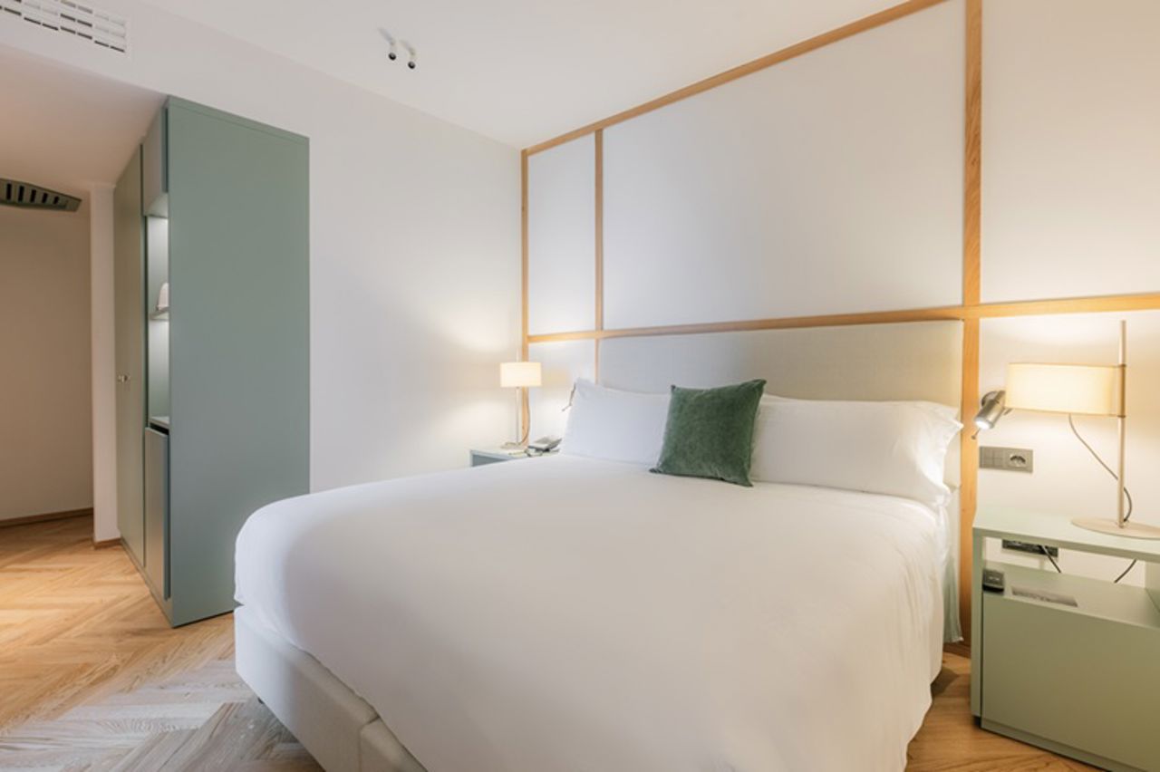 Deluxe Lake View Deluxe Lake View