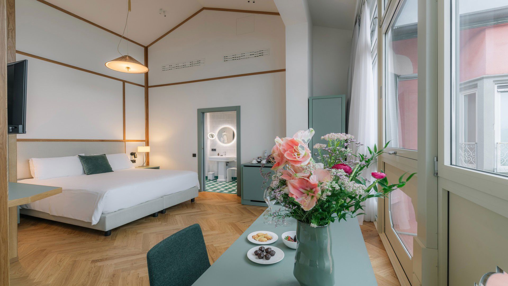 Junior Suite Lake View 8 Junior Suite Lake View 8