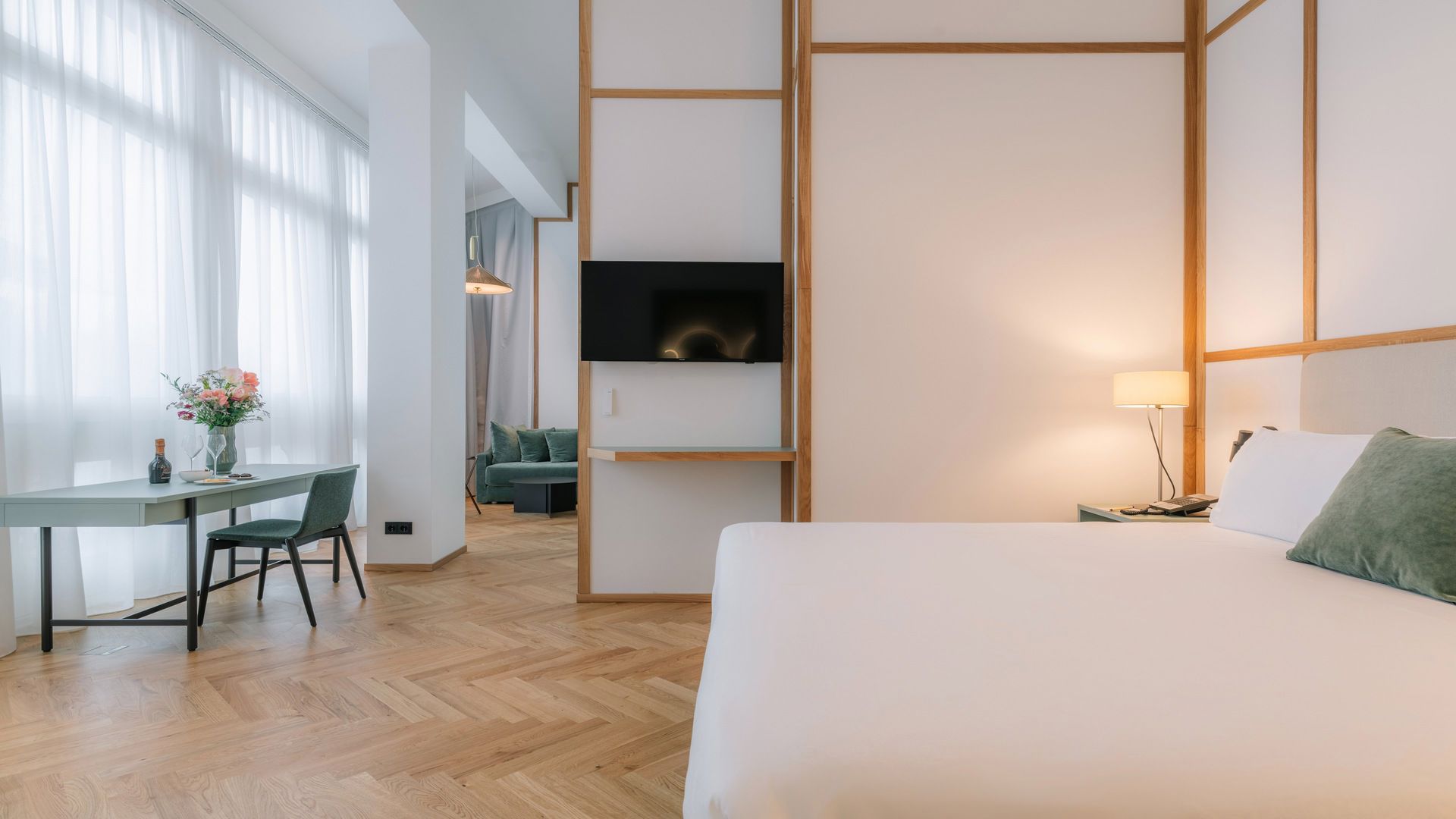 Junior Suite Lake View 9 Junior Suite Lake View 9