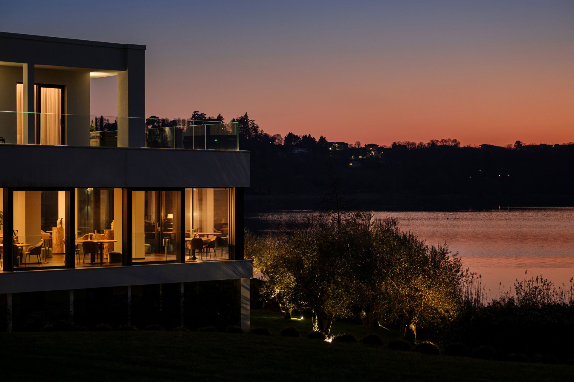 Bianca Sul Lago 3